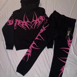 Men's Black and Pink Crewneck Sweater